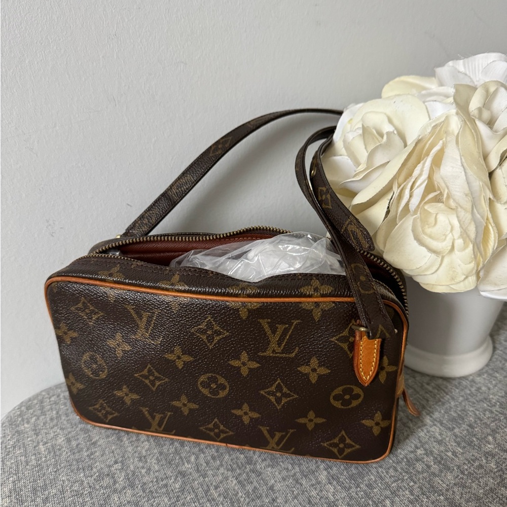 Louis Vuitton Brown Monogram Shoulder Bag Marley crossbody